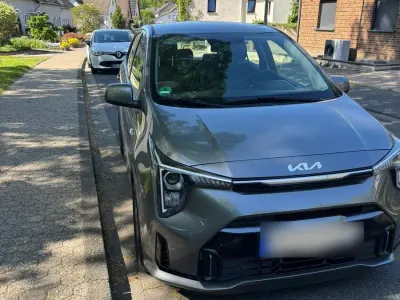 Używany Kia Picanto 80 KM (58 kW) 2025 Szary Hatchback
