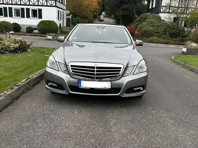 Gebraucht 2010 Mercedes E200 Limousine | 10.900 € (Fairer Preis)