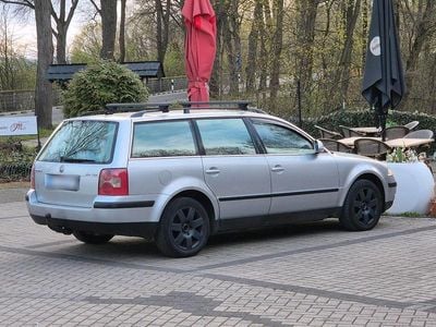 Second-hand VW Passat 160 CP (117 kW) 2004 Argintiu Break