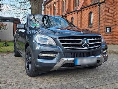Gebraucht Mercedes ML350 258 PS (189 kW) 2013 Andere farben SUV