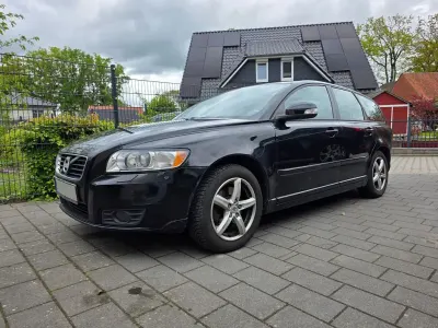 Gebraucht Volvo V50 Business Edition 150 PS (110 kW) 2011 Schwarz Kombi