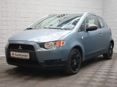 Gebraucht Mitsubishi Colt Inform 95 PS (69 kW) 2009 Blau Kleinwagen
