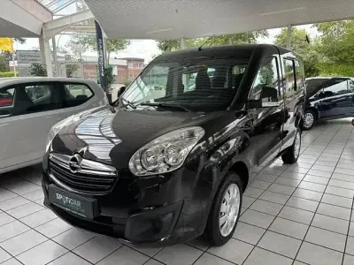 Gebraucht Opel Combo Edition 95 PS (69 kW) 2014 Schwarz Van / Kleinbus