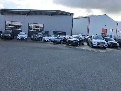 Gebraucht Mercedes GLC300 211 PS (155 kW) 2020 Grau SUV