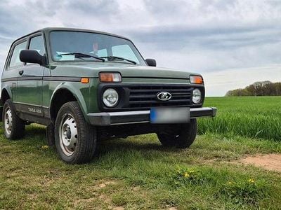 Gebraucht Lada Taiga 83 PS (61 kW) 2016 Grün SUV