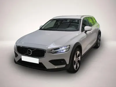 Gebraucht Volvo V60 CC Pro 197 PS (144 kW) 2021 Manufacturer Kombi