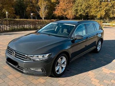 Gebraucht VW Passat 200 PS (147 kW) 2021 Grau Kombi