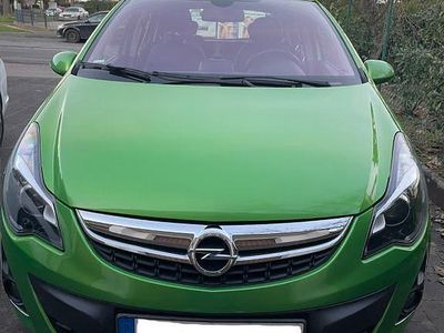 Gebraucht Opel Corsa Innovation 87 PS (63 kW) 2012 Grün Kleinwagen