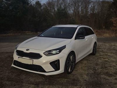 Gebraucht Kia Ceed Sportswagon GT-Line 140 PS (102 kW) 2019 Weiß Kombi