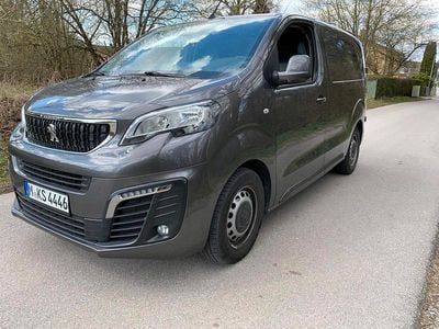 Gebraucht Peugeot Expert 176 PS (129 kW) 2021 Grau Van