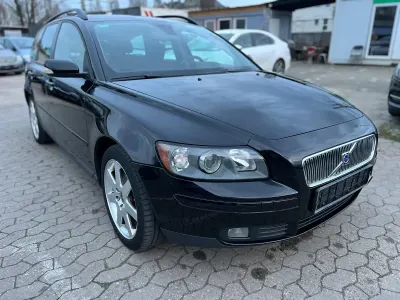 Używany Volvo V50 136 KM (100 kW) 2005 Czarny Kombi