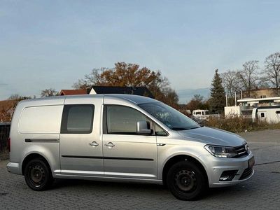 Silber Gebraucht 2019 VW Caddy Maxi Van / Kleinbus | 10.990 €