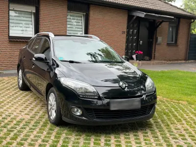 Gebraucht Renault Mégane GrandTour 116 PS (85 kW) 2013 Schwarz Kombi