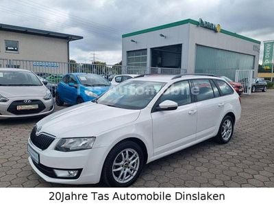 Bila candy/candyweiss Gebraucht 2013 Skoda Octavia Ambition Kombi | 5.999 € (Fairer Preis)