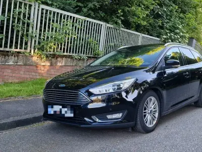 Gebraucht Ford Focus Titanium 150 PS (110 kW) 2017 Schwarz Limousine