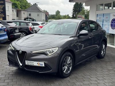 Gebraucht Alfa Romeo Stelvio Super 190 PS (139 kW) 2022 Grau SUV