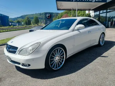 Gebraucht Mercedes CLS500 306 PS (225 kW) 2006 Weiß Coupé