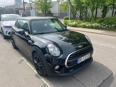Usata Mini Cooper 102 CV (75 kW) 2016 Nero Utilitaria