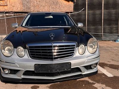 Mercedes E320