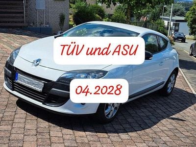 Gebraucht Renault Mégane III 110 PS (80 kW) 2011 Weiß Coupé