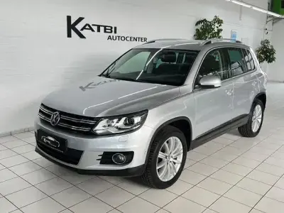 Gebraucht VW Tiguan Sportline 140 PS (102 kW) 2013 Silber SUV