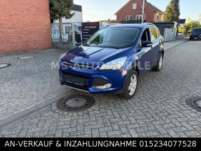 Second-hand Ford Kuga 150 CP (110 kW) 2015 Albastru SUV