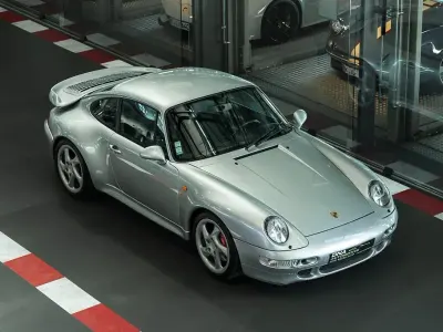 Begagnad Porsche 993 Turbo 408 HK (300 kW) 1996 Silver Sportkupé