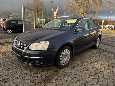 Second-hand VW Jetta Comfortline 102 CP (75 kW) 2006 Albastru Berlinǎ