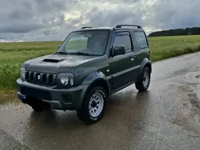 Gebraucht Suzuki Jimny Club 84 PS (61 kW) 2017 Grün SUV