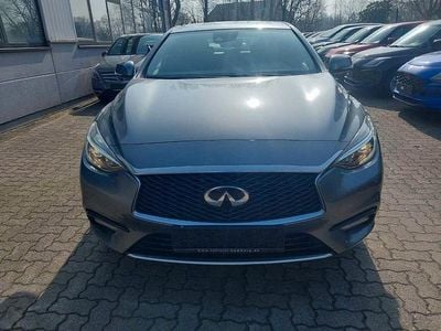 Gebraucht Infiniti Q30 109 PS (80 kW) 2017 Grau Limousine
