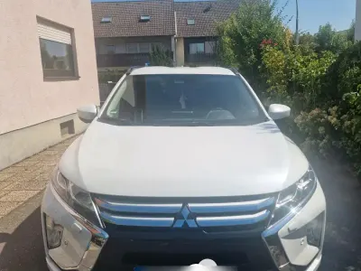 Gebraucht Mitsubishi Eclipse Cross Active 163 PS (119 kW) 2019 Weiß SUV