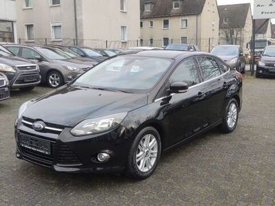 gebraucht Ford Focus Lim. Titanium Navi*Tempomat*Kamera*16"Alu