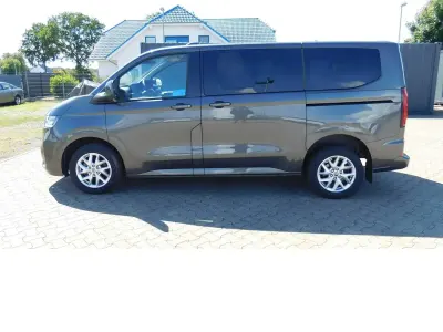 Gebraucht VW Caravelle 150 PS (110 kW) 2025 Puregrey h7j (grau)grau Van