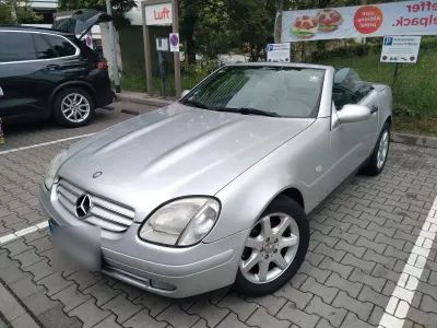 Gebraucht Mercedes SLK230 193 PS (141 kW) 1997 Silber Cabrio
