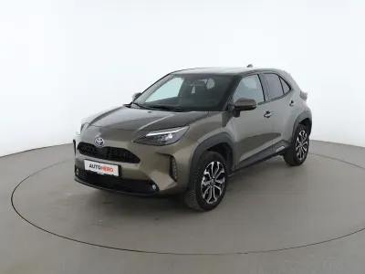 Gebraucht Toyota Yaris Cross Team 116 PS (85 kW) 2023 Gold SUV