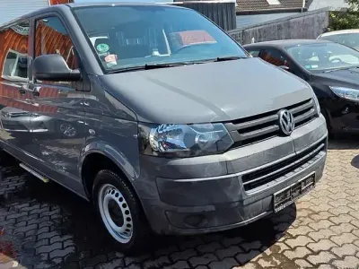 Gebraucht VW T5 140 PS (102 kW) 2015 Grau Van
