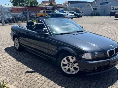 Gebraucht BMW 323 Cabriolet 170 PS (125 kW) 2000 Schwarz Cabrio