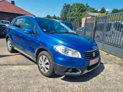 Gebraucht Suzuki SX4 S-Cross Comfort+ 120 PS (88 kW) 2014 Blau SUV