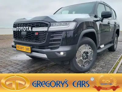 Neu Toyota Land Cruiser Sport 299 PS (219 kW) 2026 Black raven metallic SUV