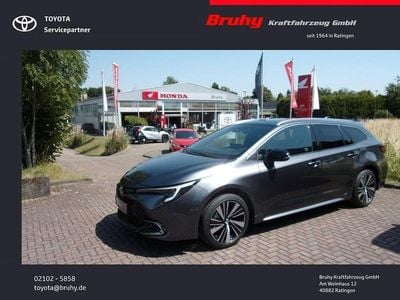 Neu Toyota Corolla 98 PS (72 kW) 2025 Grau Kombi