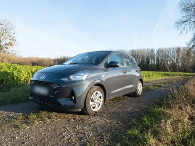 Second-hand Hyundai i10 Select 67 CP (49 kW) 2023 Gri Hatchback