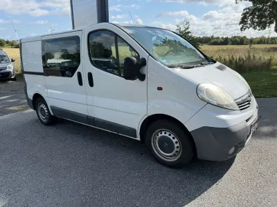 Gebraucht Opel Vivaro 114 PS (83 kW) 2007 Weiß Van / Kleinbus