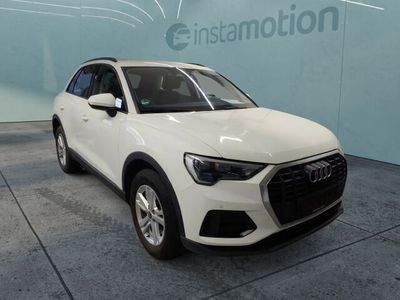 Weiß Gebraucht 2022 Audi Q3 SUV | 31.552 € (Etwas zu teuer)