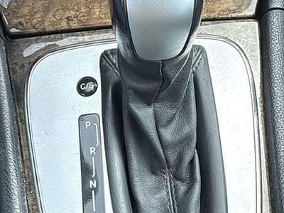 Blau Gebraucht 2005 Mercedes E220 Avantgarde Limousine | 4.000 € (Fairer Preis)