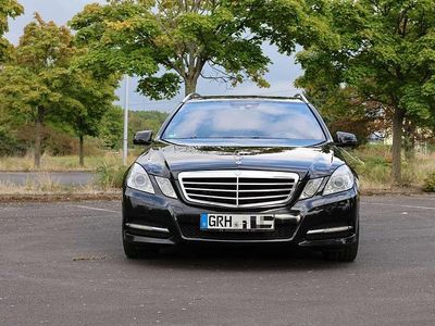Gebraucht Mercedes E350 231 PS (169 kW) 2010 Schwarz Kombi