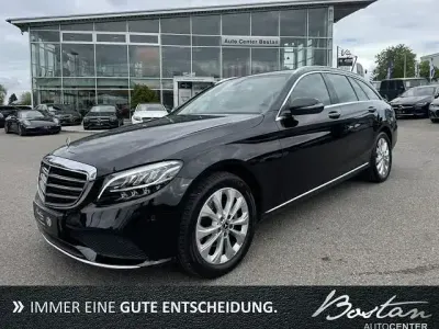 Gebraucht Mercedes C220 194 PS (142 kW) 2019 Schwarz Kombi