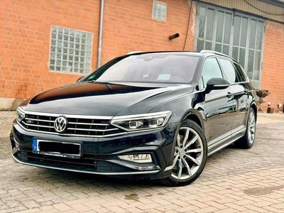 Second-hand VW Passat R-line 239 CP (175 kW) 2019 Negru Break