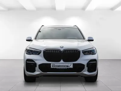 Gebraucht BMW X5 Comfort Edition 286 PS (210 kW) 2022 Mineralweiss metallic SUV