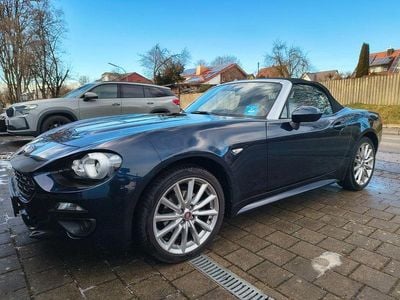 Gebraucht Fiat 124 Spider Lusso 140 PS (102 kW) 2019 Blau Cabrio