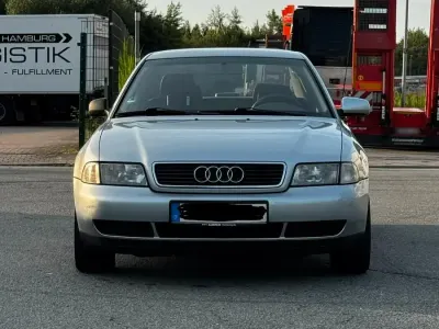 Gebraucht Audi A4 101 PS (74 kW) 1998 Silber Limousine